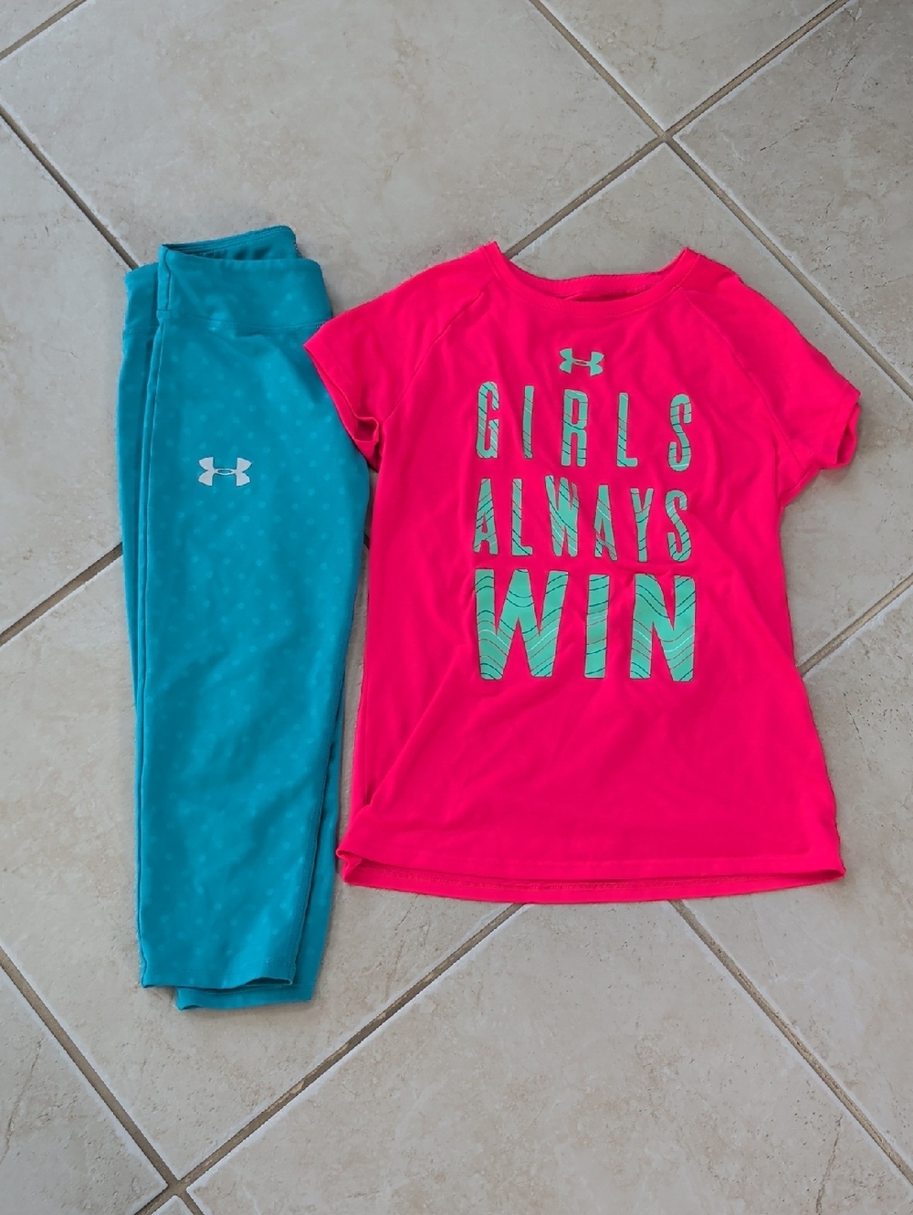 Under Armour Girls Size 8 Hot Pink Tee with Teal Capri Leggings